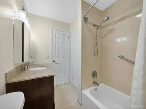 187 Doxbury Lane Suffern NY 10901