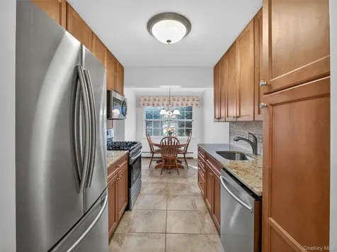 187 Doxbury Lane Suffern NY 10901