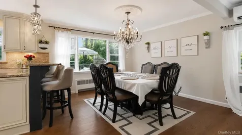 25 Manor Avenue White Plains NY 10605