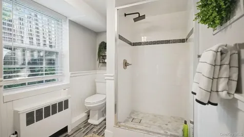 25 Manor Avenue White Plains NY 10605