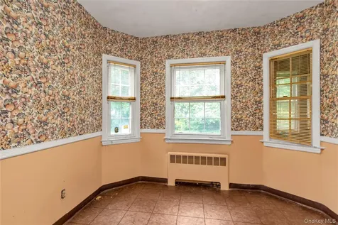85-22 218th Street Hollis Hills NY 11427