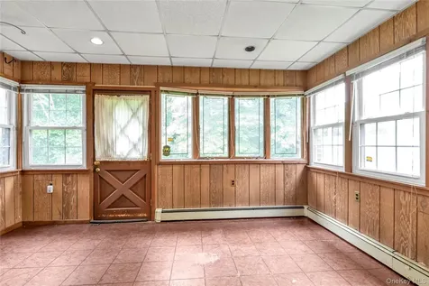 85-22 218th Street Hollis Hills NY 11427