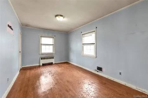 85-22 218th Street Hollis Hills NY 11427