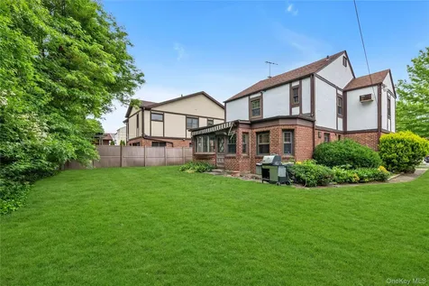 85-22 218th Street Hollis Hills NY 11427