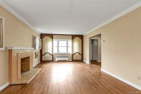 85-22 218th Street Hollis Hills NY 11427