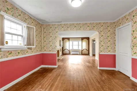 85-22 218th Street Hollis Hills NY 11427