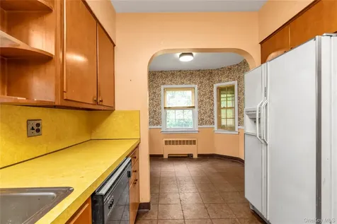 85-22 218th Street Hollis Hills NY 11427