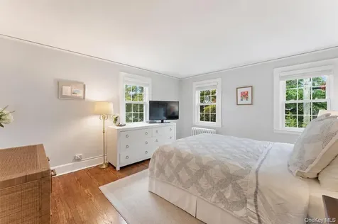 25 Pinebrook Road New Rochelle NY 10801