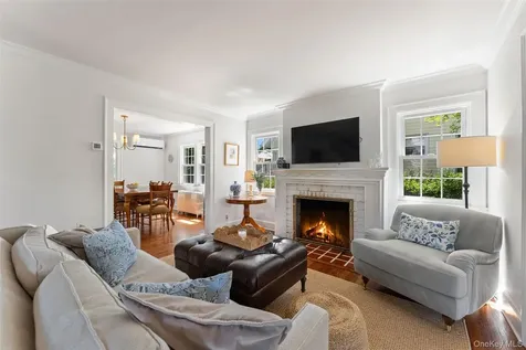 25 Pinebrook Road New Rochelle NY 10801