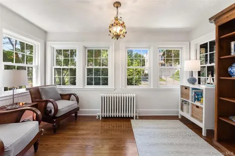 25 Pinebrook Road New Rochelle NY 10801