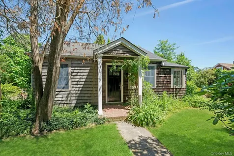 1100 7th Street Greenport NY 11944