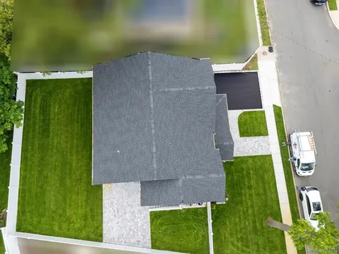 345 Christopher Street Oceanside NY 11572