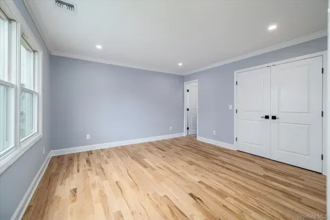 345 Christopher Street Oceanside NY 11572