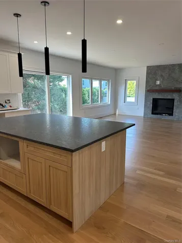 3986 William Street Seaford NY 11783