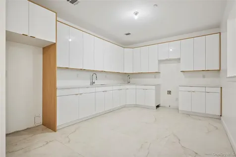 130 Union Road Spring Valley NY 10977