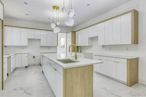 130 Union Road Spring Valley NY 10977