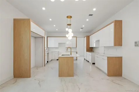 130 Union Road Spring Valley NY 10977