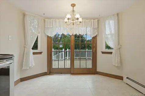 17 Avon Road Farmingdale NY 11735