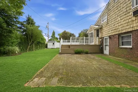 17 Avon Road Farmingdale NY 11735