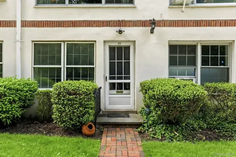 22 Alden Place Bronxville NY 10708