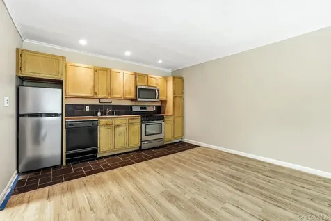 22 Alden Place Bronxville NY 10708