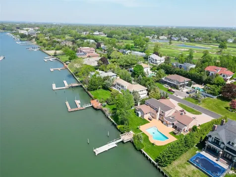 996 Wateredge Place Hewlett Harbor NY 11557