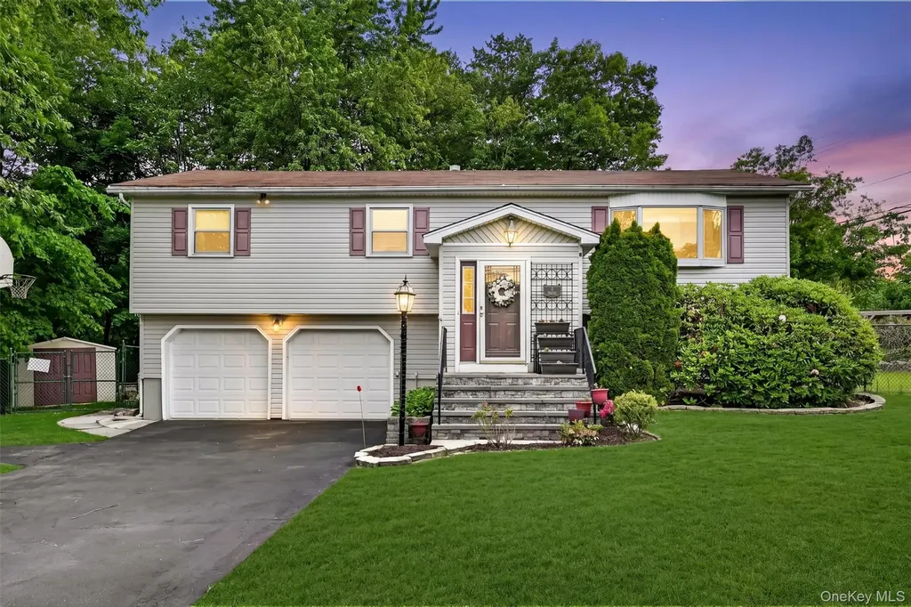 7 Spur Drive Nanuet NY 10954