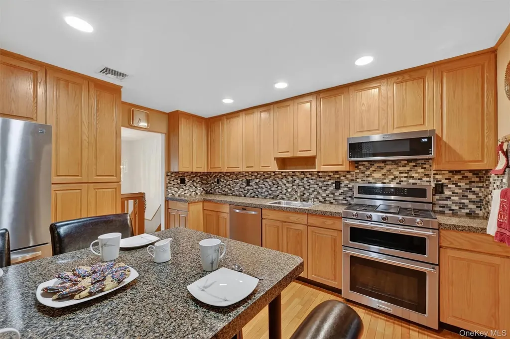 7 Spur Drive Nanuet NY 10954