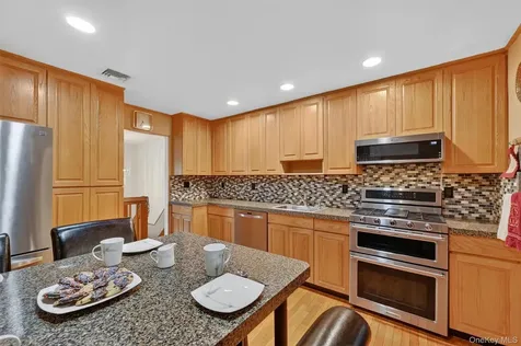 7 Spur Drive Nanuet NY 10954