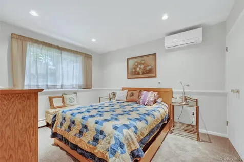 7 Spur Drive Nanuet NY 10954