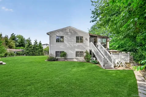 7 Spur Drive Nanuet NY 10954