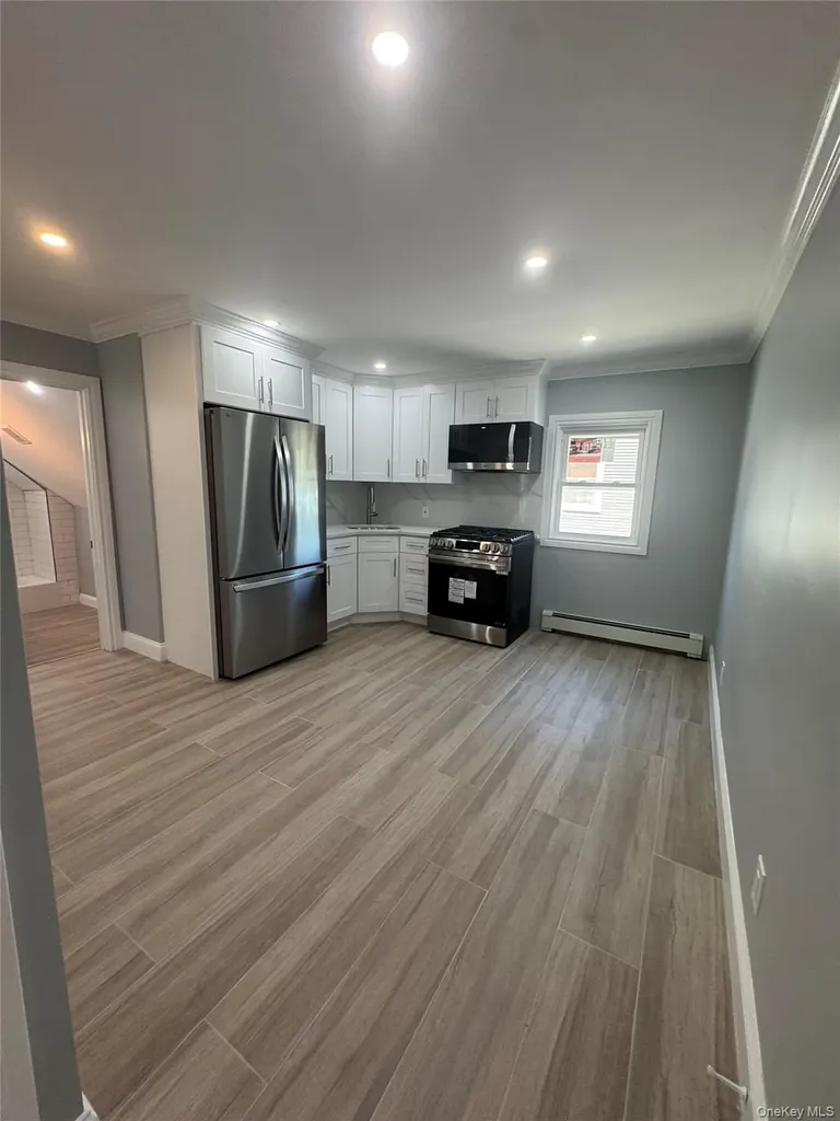 158 Church Street Freeport NY 11520