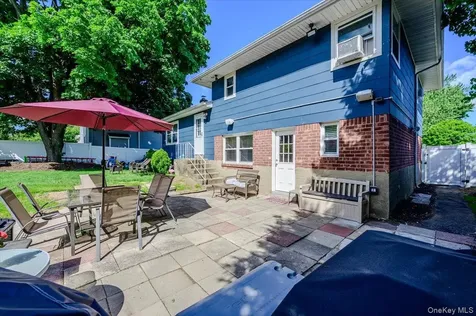 120 Sutton Drive Plainview NY 11803