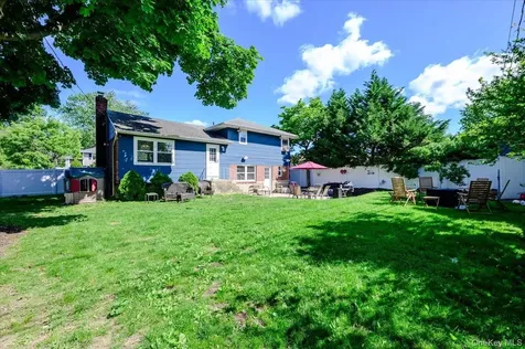 120 Sutton Drive Plainview NY 11803