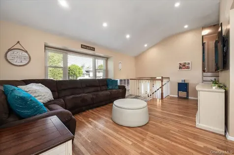 120 Sutton Drive Plainview NY 11803