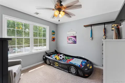 587 Blue Point Road Holtsville NY 11742