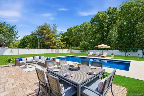 587 Blue Point Road Holtsville NY 11742