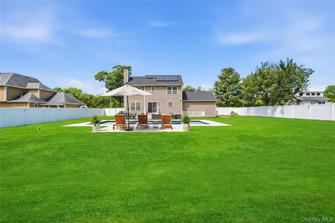587 Blue Point Road Holtsville NY 11742