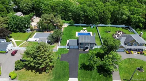 587 Blue Point Road Holtsville NY 11742