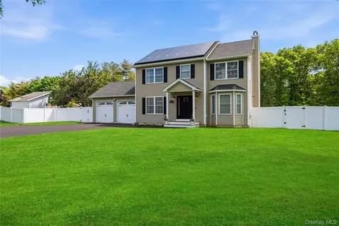 587 Blue Point Road Holtsville NY 11742