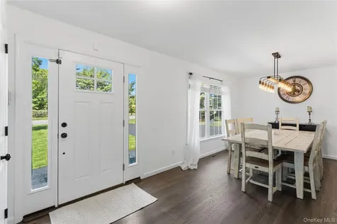 587 Blue Point Road Holtsville NY 11742