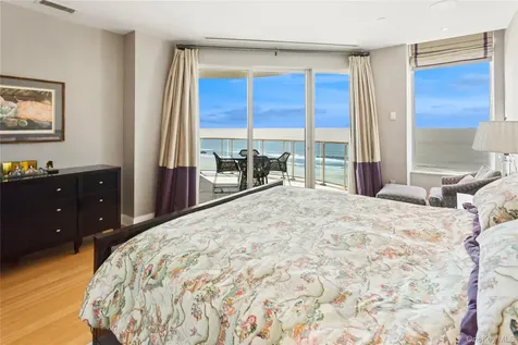 403 E Boardwalk Long Beach NY 11561