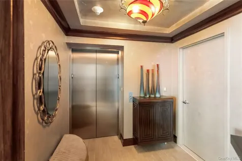 403 E Boardwalk Long Beach NY 11561