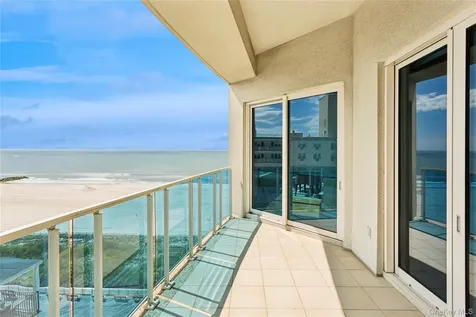 403 E Boardwalk Long Beach NY 11561