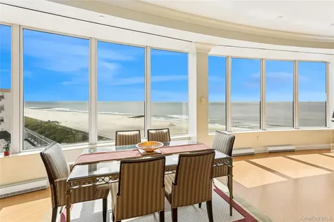 403 E Boardwalk Long Beach NY 11561