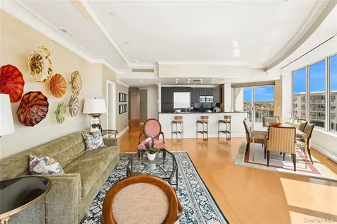 403 E Boardwalk Long Beach NY 11561