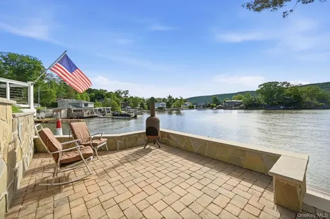 53 Shore Avenue Greenwood Lake NY 10925