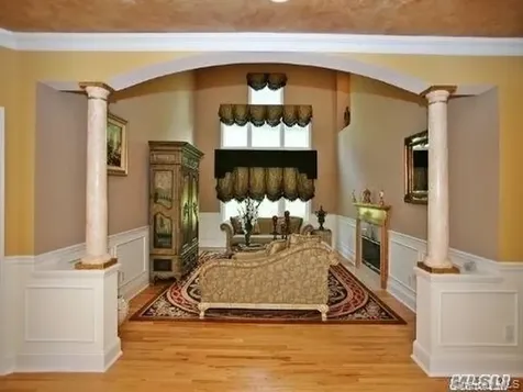 47 Pembroke Drive Glen Cove NY 11542