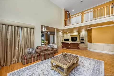 47 Pembroke Drive Glen Cove NY 11542