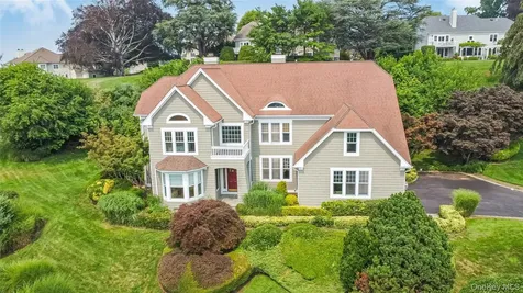 47 Pembroke Drive Glen Cove NY 11542